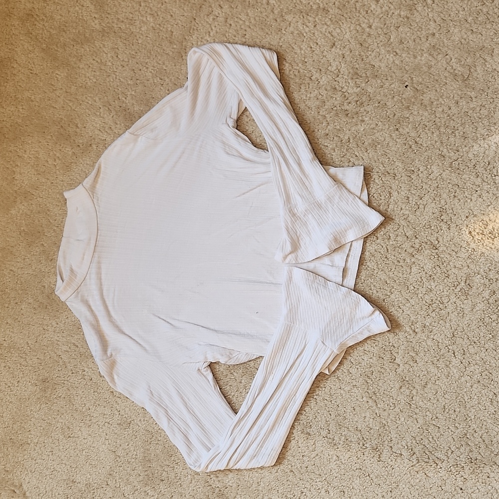 Cropped white long sleeve shirt